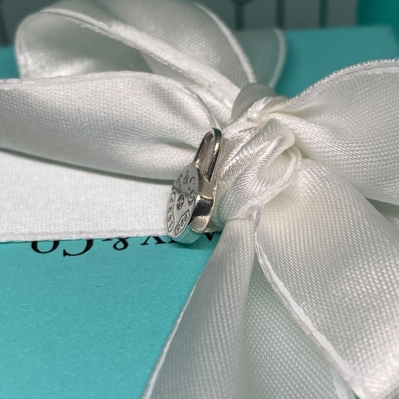 Tiffany & co 1837 round diamond  pendant .925  925 beautiful - Picture 3 of 5